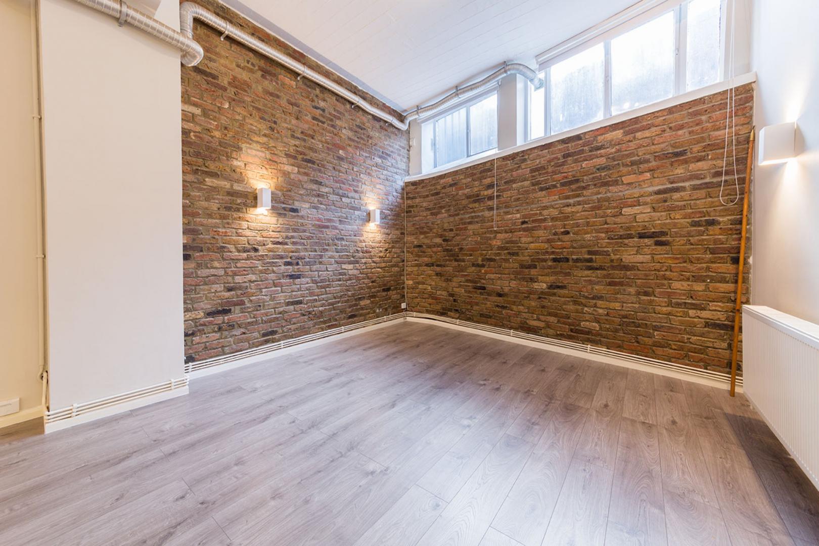 One bedroom warehouse apartment offering loft style features Eagle House, Eagle Wharf Road  , Angel / Shoreditch / Old Street